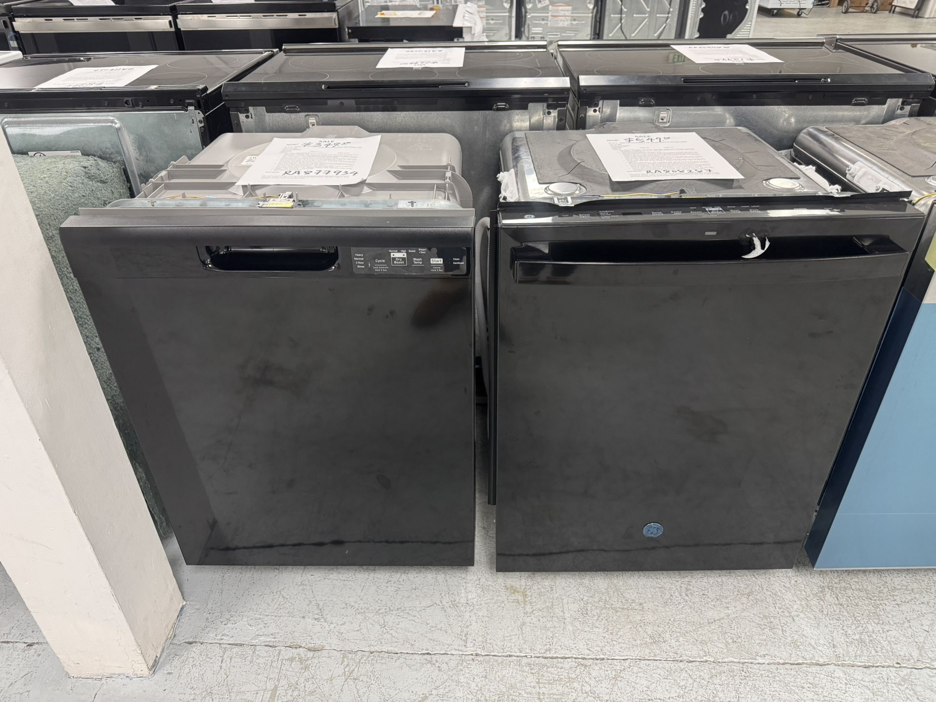 Black Dishwashers $319-$519 With One Year Manufacture Warranty