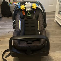 Even Flo Infant Car seat 