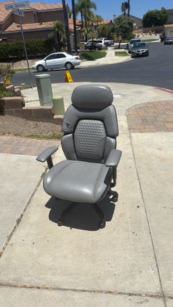 Gaming chair