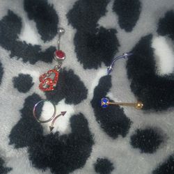 Belly P Piercing And Ear Piercing 