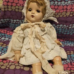 Vintage  Madame Alexander Dolls 