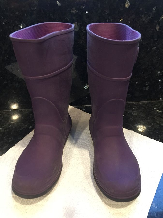 Rain boots size 12 kids