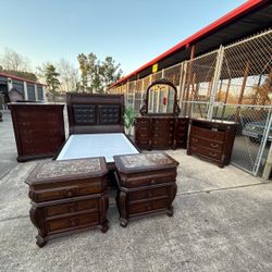 Queen Bedroom Set 