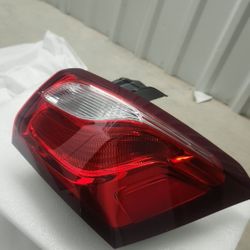 Halogen Tail Light Assembly Compatible with Chevy Equinox 2018 2019 2020 Right Passenger Side Taillight Rear Outer Tail Lamp 