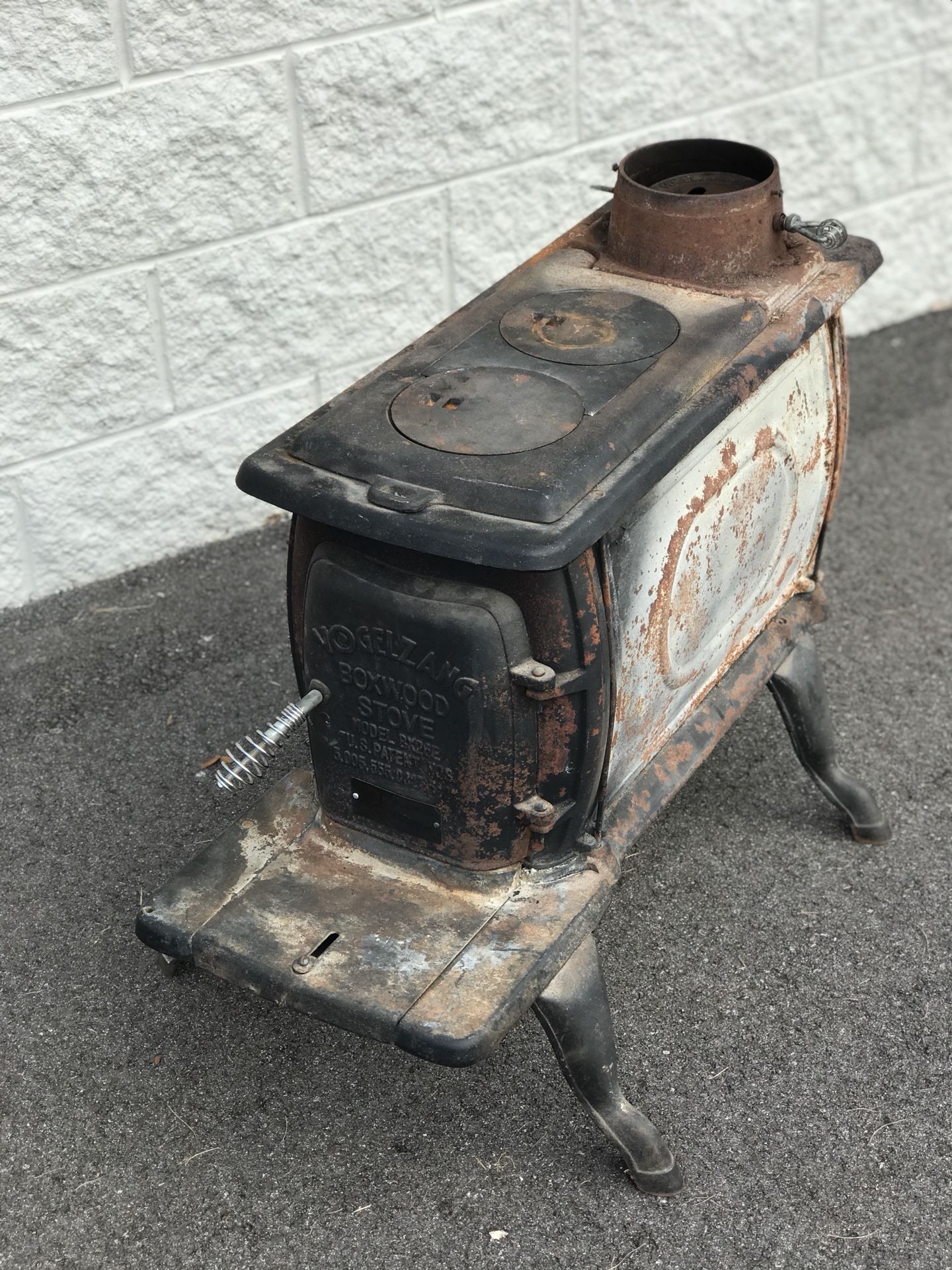 Vintage Cast Iron Vogelzang Boxwood Stove for Sale in Tampa, FL - OfferUp