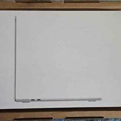 MacBook Air 13" M4 - 16GB RAM - 512GB SSD - Brand New/Sealed