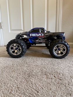Traxxas Revo 3.3
