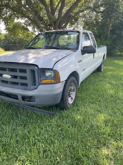 2005 Ford F250 6.0 Diesel Super Duty Runs And Drives, But Has Surging Idle Take For Parts Or Repair