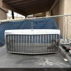 Lincoln Town Car Grill