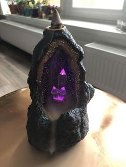 Amethyst Crystal Cave Black flow Incense Burner