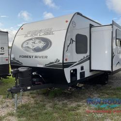 2025 CHEROKEE WOLF PUP 17JWBL