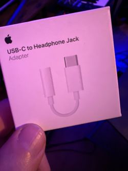 Apple USB-C to headphone jack adapter