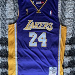 Kobe Bryant - XL Jersey - Los Angeles Lakers