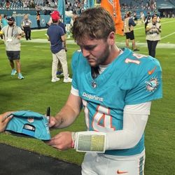 Miami Dolphins Vs Baltimore Ravens Sw Or Se Sideline Access Passes