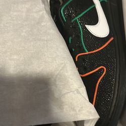 Nike SB Dunk Bronx Girls Skate M 10.5