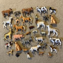 Plastic animals 