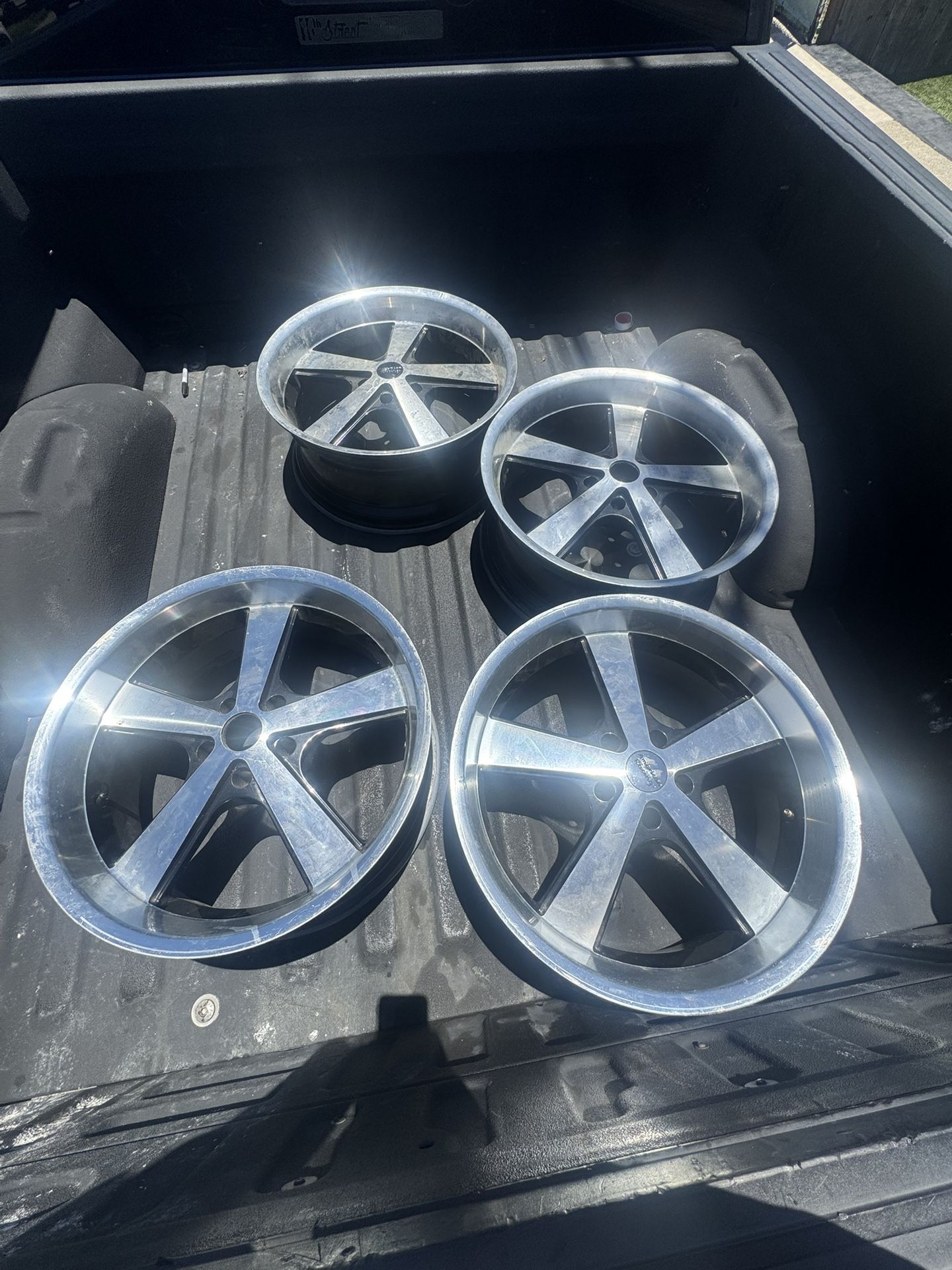 American racing Nova wheels 20x8.5