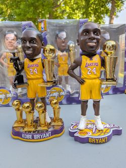 Kobe Bryant 2009 Champ set bobblehead MVP , Champ