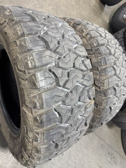2 Used Tires 33X1250R17 arroyo