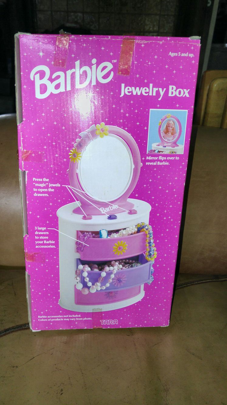  Barbie Jewelry Box