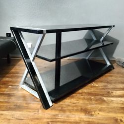 TV Stand/ Media Center With Shelves $40 Pick Up Only 
