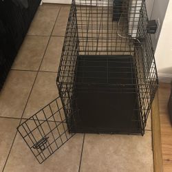 Medium Dog Cage Like New