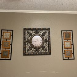 Reloj Con Dos Cuadros Lineales O A Los Kados