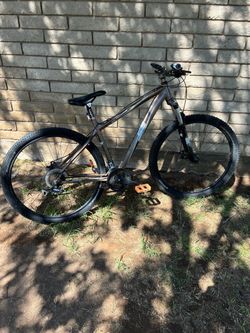 SE racing big mountain bike