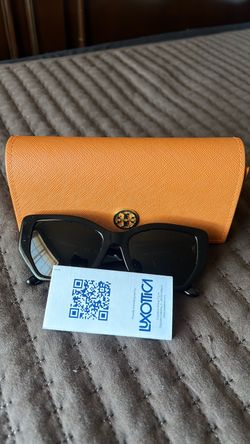 Tory Burch Black Sunglasses with Case