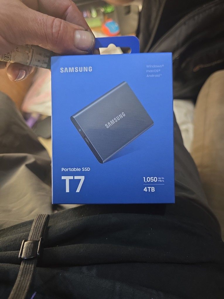 Samsung T7 Portable SSD 4TB