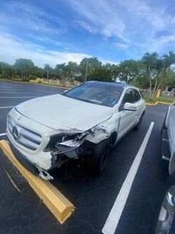 Mercedes GLA 250