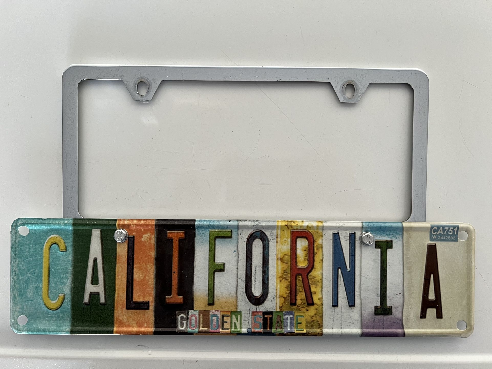 License Plate Frames with CALIFORNIA Plate Free Shipping for Sale in