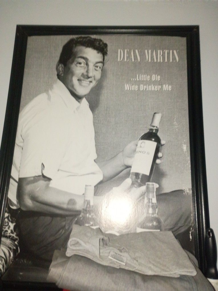 Dean Martin "...Little Ole Wine Drinker Me"