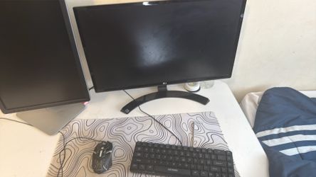 Gaming pc + monitor