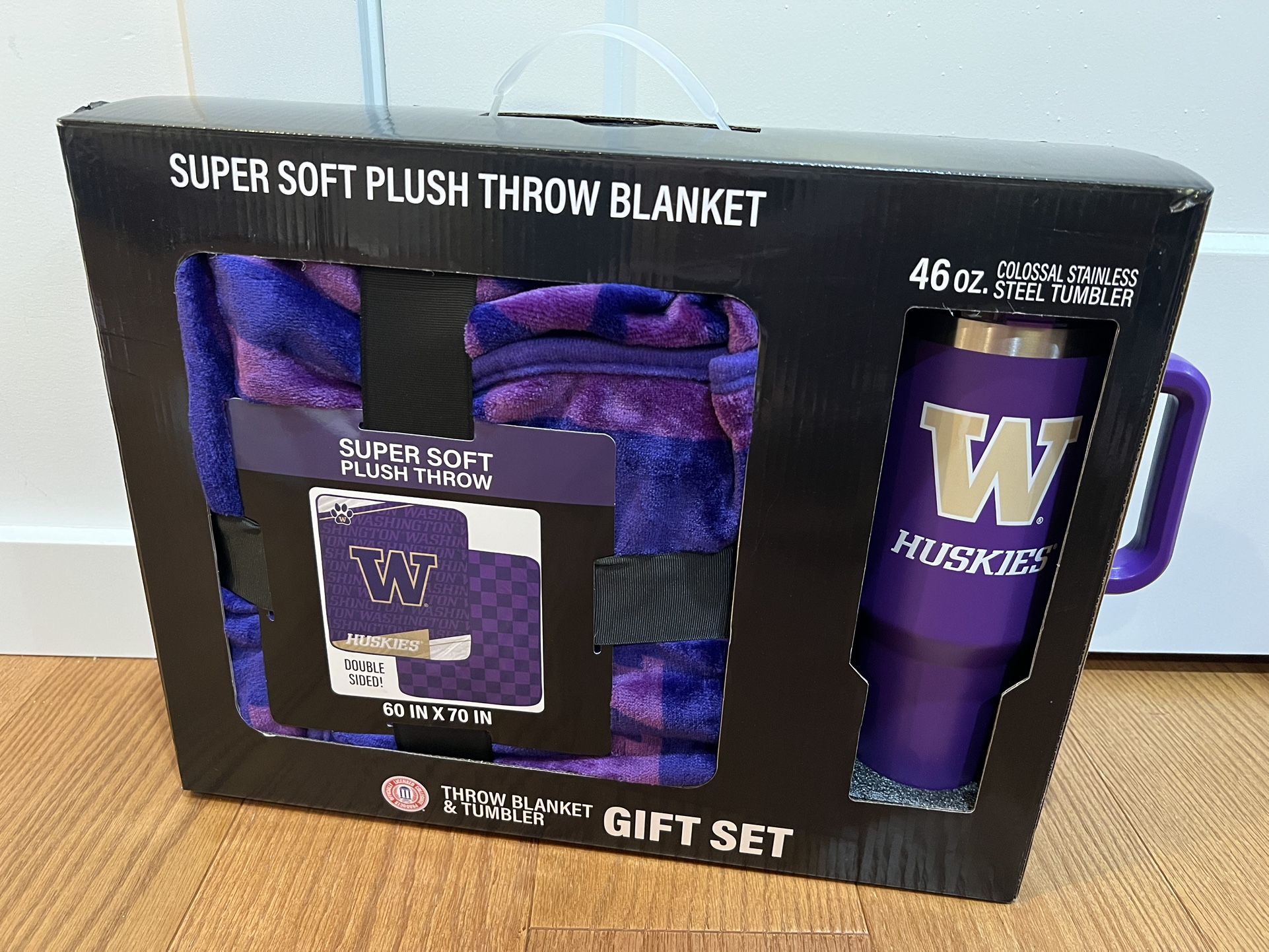 UW Huskies Super Soft Plush Throw Blanket & Tumbler Boxed Gift Set