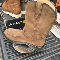 Very comfortable ariat boot size 9D for only $130 super deal