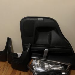 2018 Toyota 4runner  2018 Panel And Right Headlight , 3Mud Guard