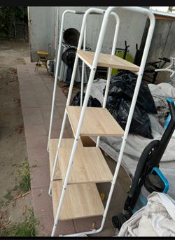 Closer in good condition 