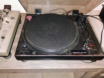 Turntable record players