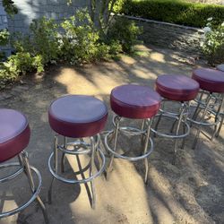 Swivel barstools