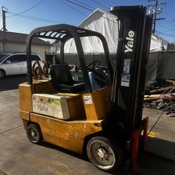 Yale Forklift 5000 Pound Capacity