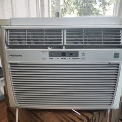 Frigidaire Window Air Conditioner 