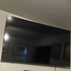65” Insignia