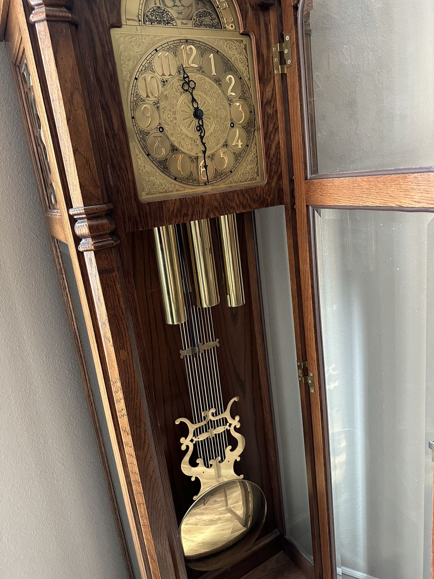 Grandfather Clock, Pearl The Monticello Model: (contact info removed)