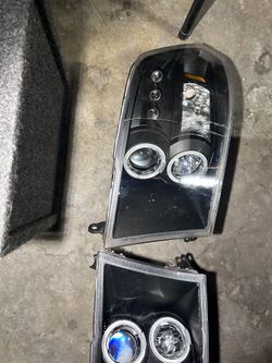 09-18 Dodge Ram Headlights