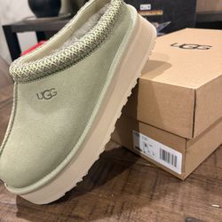 Size 8w UGG Tazz || Slipper Muted Brass (Women's)