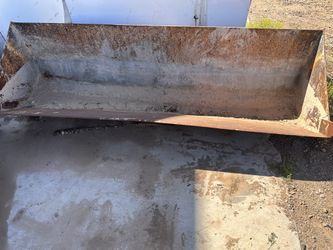 Bucket With Quick Coupler 