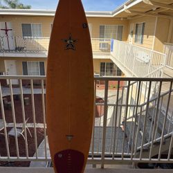 6’8 Surfboard