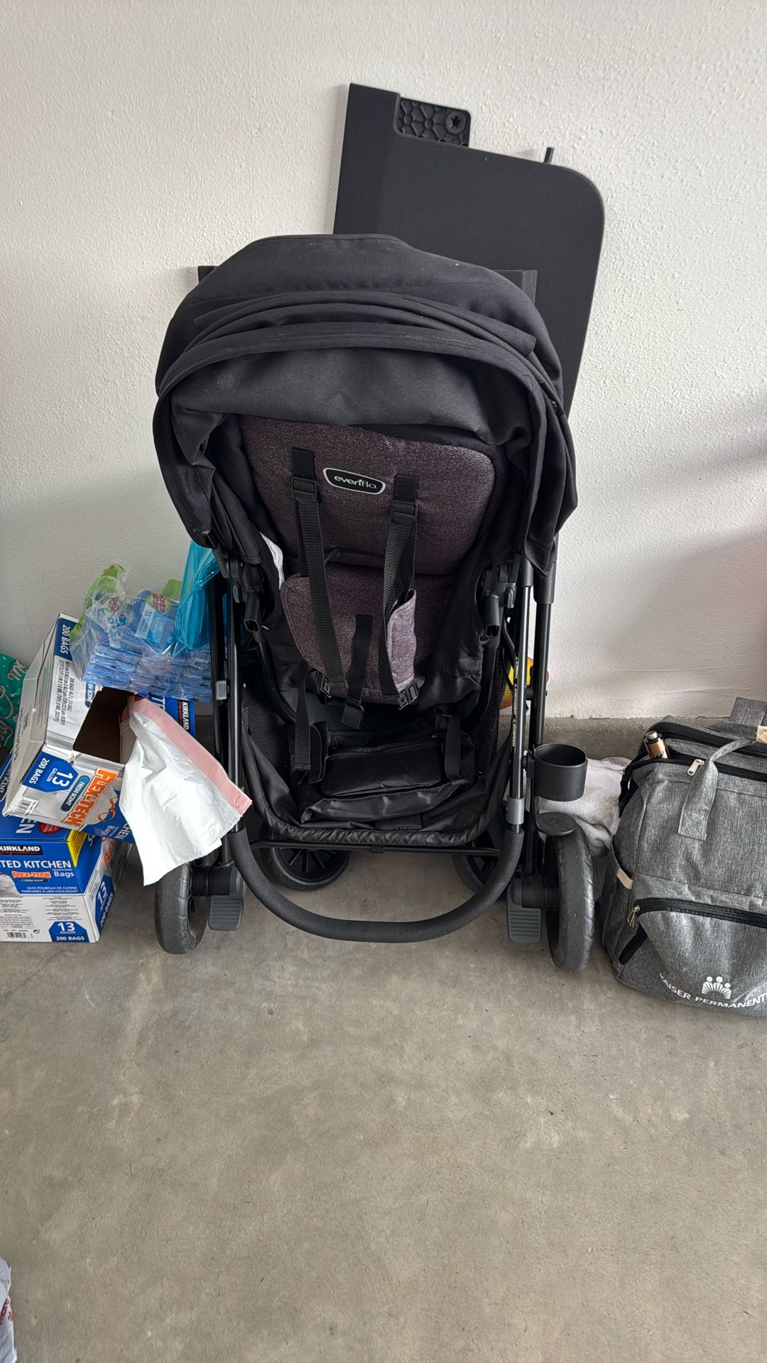Evenflo Pivot Stroller