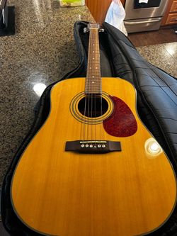 Cort acoustic guitar model AJ-870 Natural